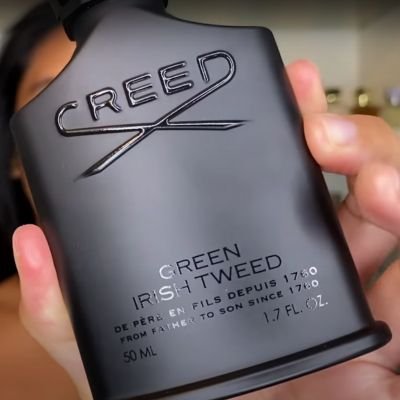 Flacon Green Irish Tweed de Creed, parfum vert boisé pour homme