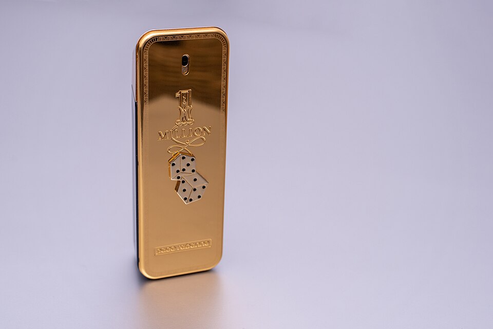 Flacon dore Paco Rabanne 1 Million en forme de lingot