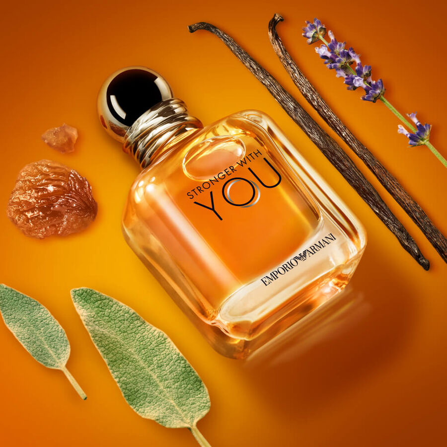Flacon Emporio Armani Stronger With You eau de toilette originale 2017 avec sauge et vanille